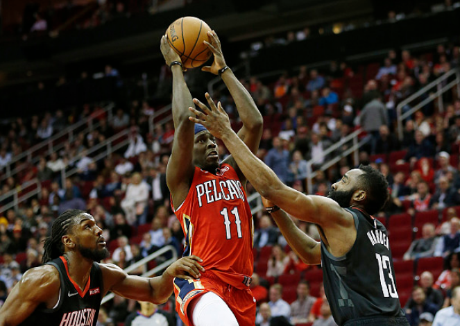 九游体育-浓眉哥爆冷击败曼联，比分优势明显引爆全场！